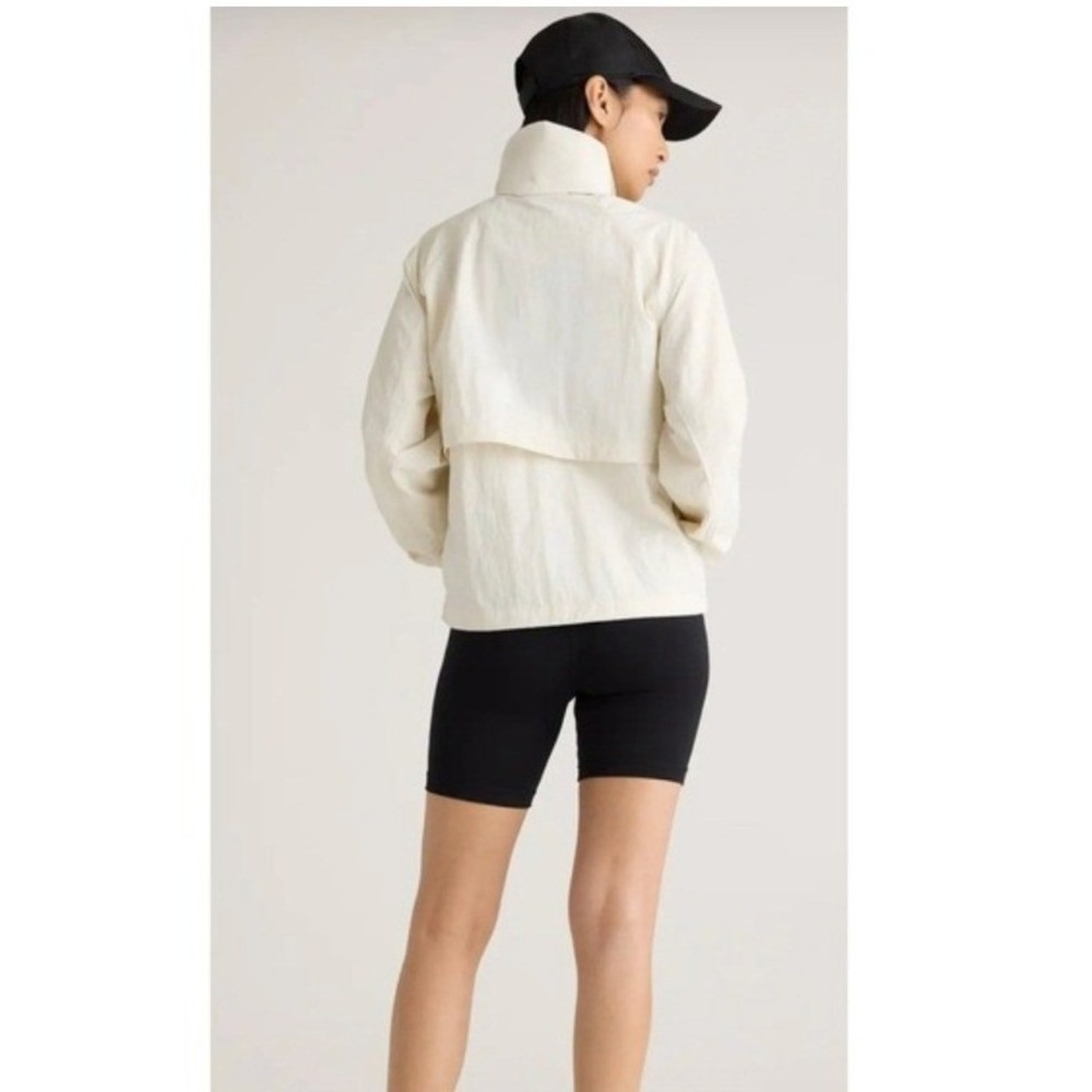 Quince Water Repellent Windbreaker Jacket Tofu Cream Large - Picture 2 of 12